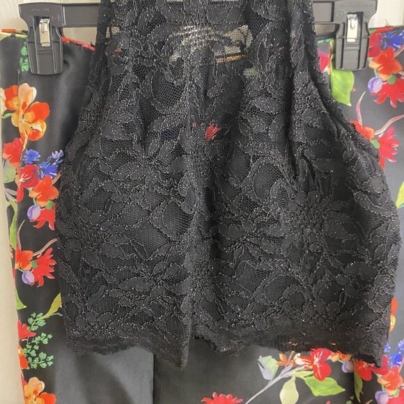 2-Piece Black Lace & Floral Satin Dress – Elegant Evening or Prom Look - Picture 2 of 11